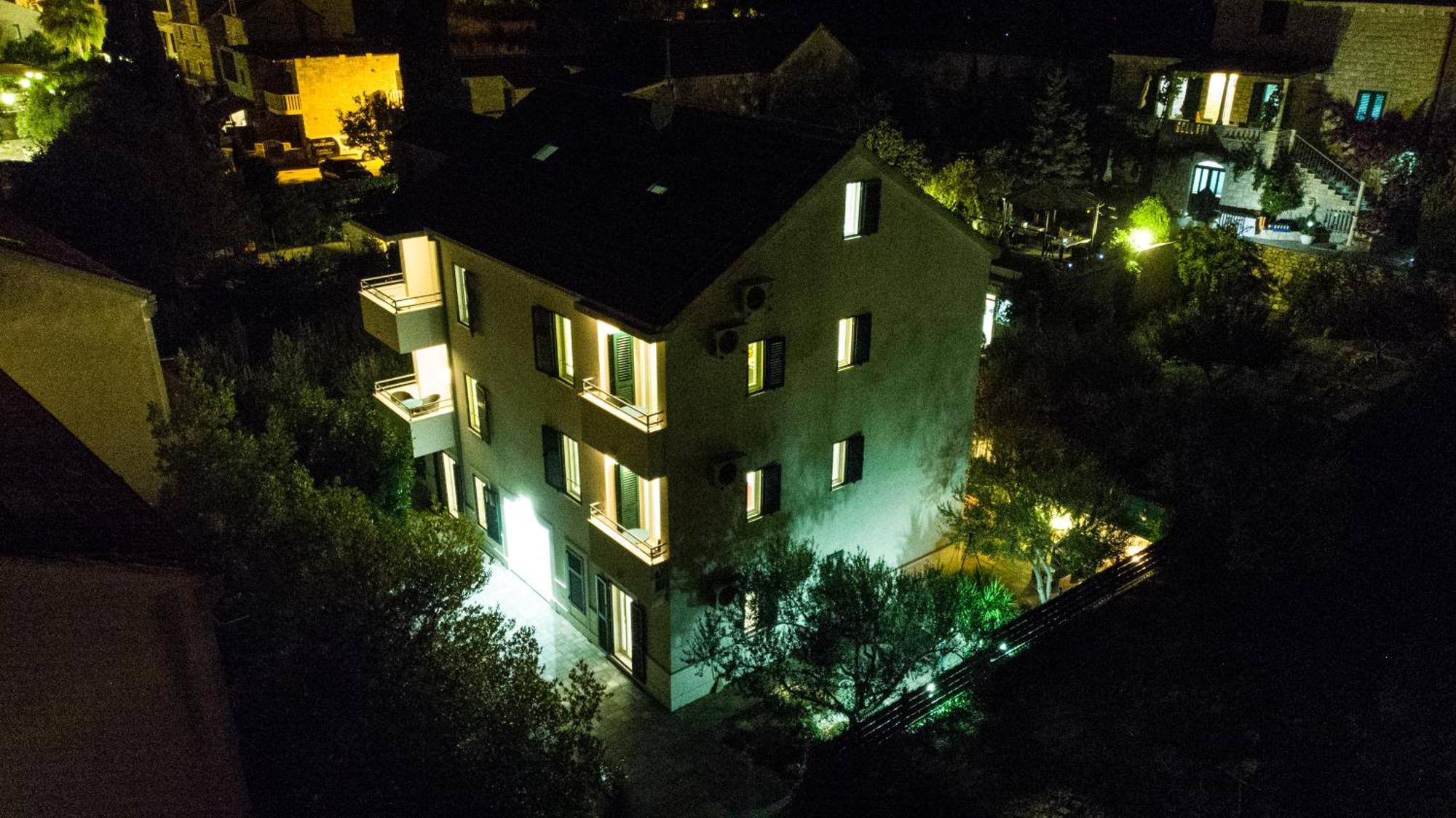 Rici Ii Apartament Bol